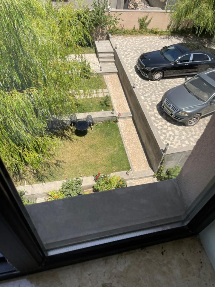 Decca Hotel Jerevan Buitenkant foto