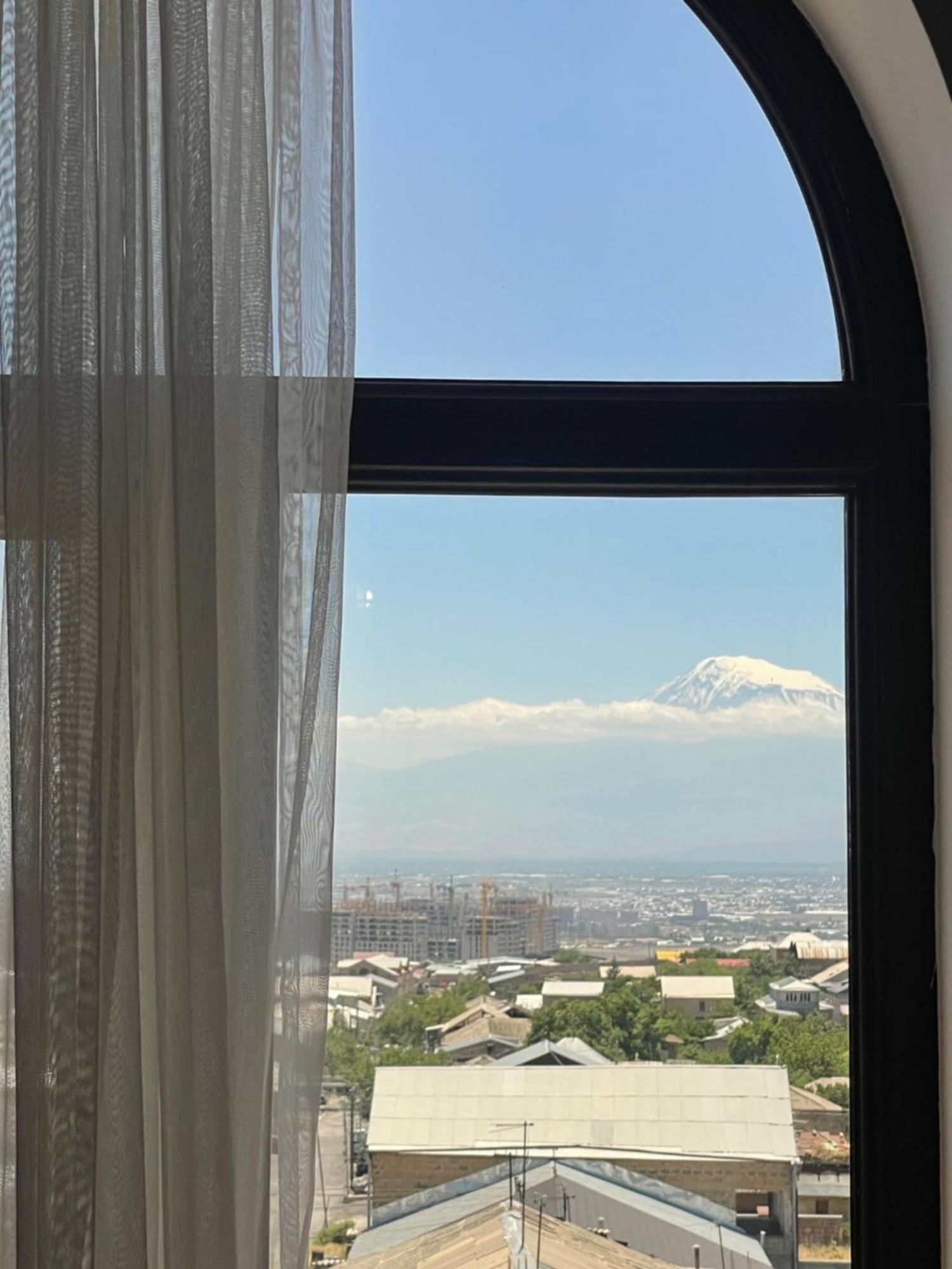 Decca Hotel Jerevan Buitenkant foto
