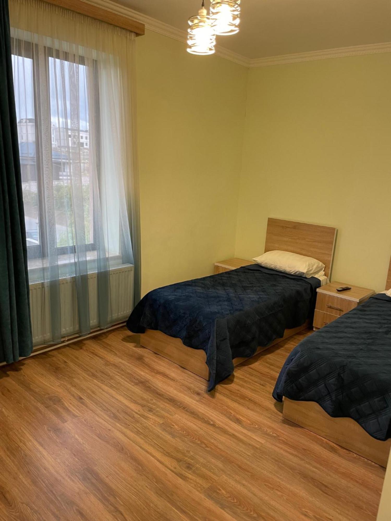 Decca Hotel Jerevan Buitenkant foto